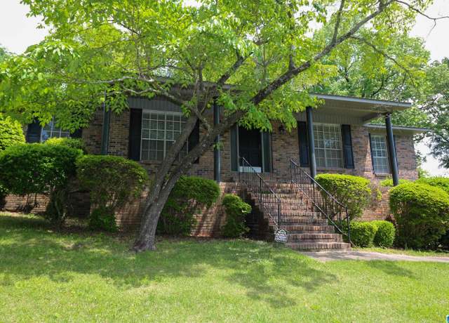 Property at 3408 Rock Ridge Cir, Irondale, AL 35210, 3 beds, 3 baths