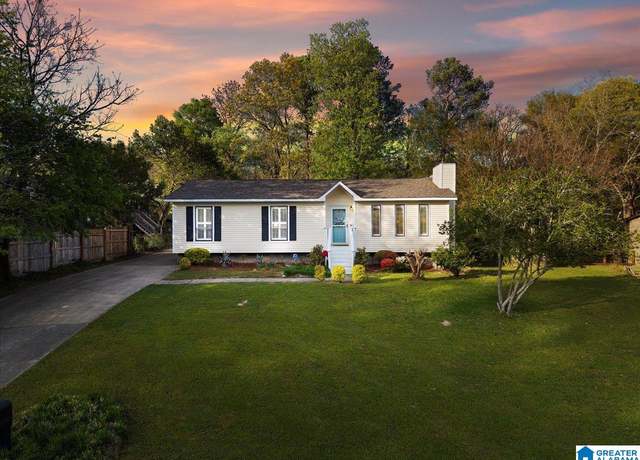 Property at 5007 Stonearbor Dr, Pinson, AL 35126, 3 beds, 2 baths