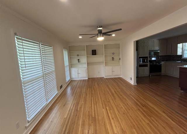 Property at 2832 2nd Way NW, Center Point, AL 35215, 3 beds, 2 baths
