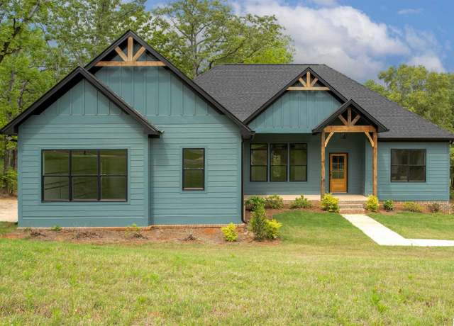 Property at 140 Estates Club Dr, Pell City, AL 35128, 4 beds, 3.5 baths