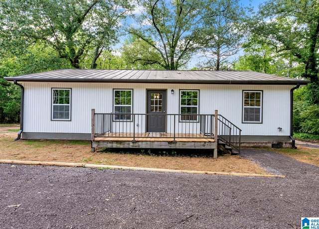 Property at 306 Empire Rd, Sumiton, AL 35148, 3 beds, 2 baths