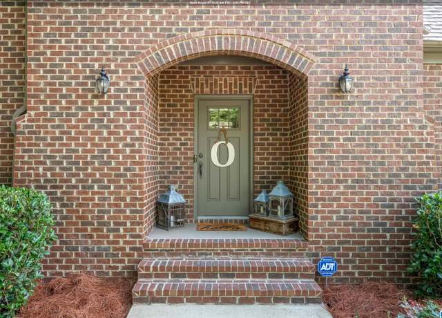Property at 3686 James Hill Ter, Hoover, AL 35226, 4 beds, 3.5 baths