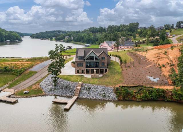 Property at 305 Lake Pointe Dr, Lincoln, AL 35096, 5 beds, 4.5 baths