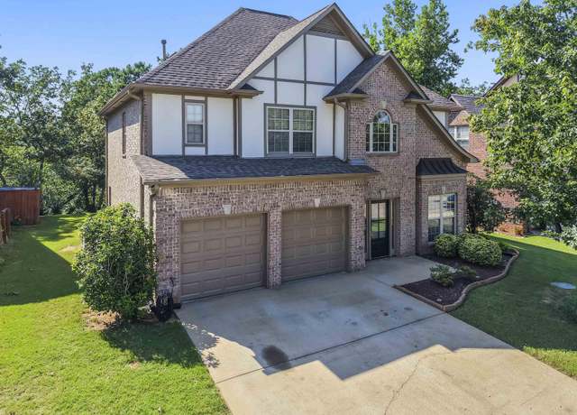 Property at 8738 Highlands Dr, Trussville, AL 35173, 3 beds, 2.5 baths