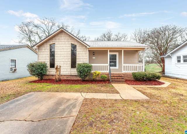 Property at 117 Gwin Ave, Hueytown, AL 35023, 2 beds, 1.5 baths