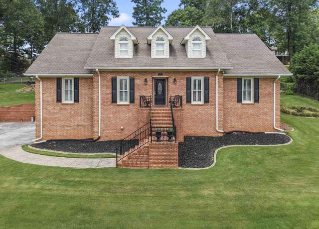 Property at 222 Odum Crest Ln, Hoover, AL 35226, 4 beds, 3 baths