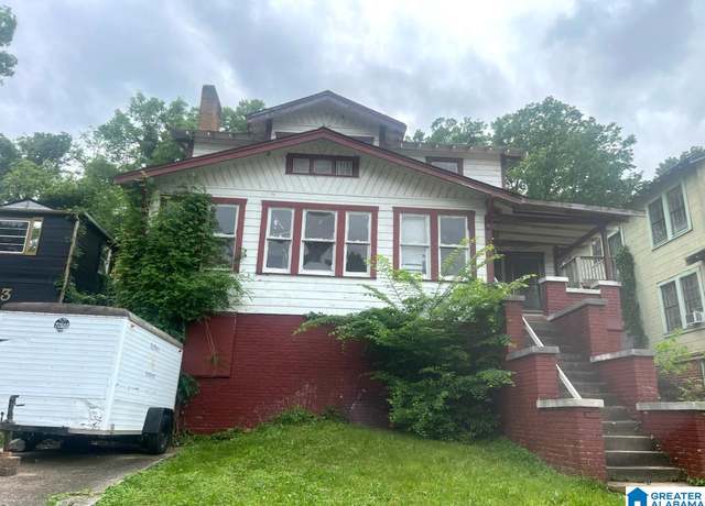 Property at 1225 Graymont Ave, Birmingham, AL 35208, 5 beds, 2 baths