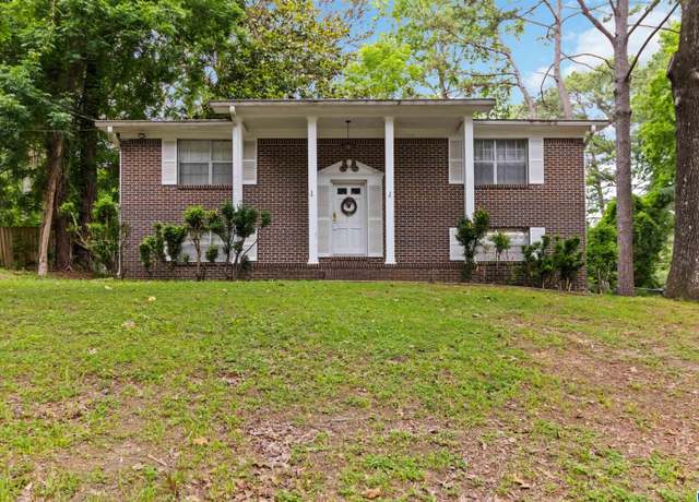 Property at 2424 Debbie Dr, Center Point, AL 35215, 4 beds, 2 baths