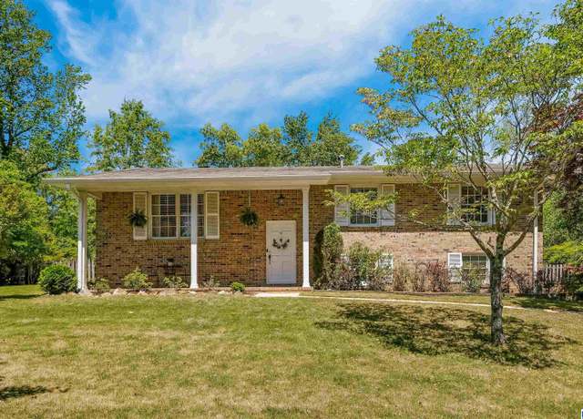 Property at 2325 Farley Pl, Hoover, AL 35226, 3 beds, 2 baths