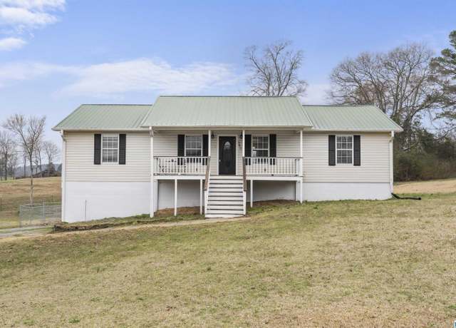 Property at 345 Armstrong Dr, Hayden, AL 35079, 3 beds, 2 baths