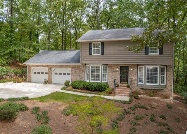 Property at 705 Bailey Brook Cir, Hoover, AL 35244, 3 beds, 2.5 baths