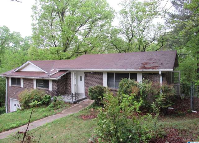 Property at 608 27th Ave NW, Center Point, AL 35215, 3 beds, 2.5 baths