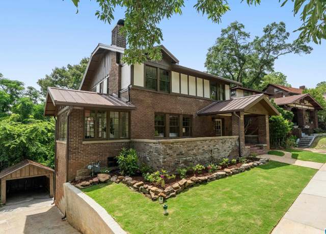 Property at 2719 Hanover Cir S, Birmingham, AL 35205, 4 beds, 3.5 baths