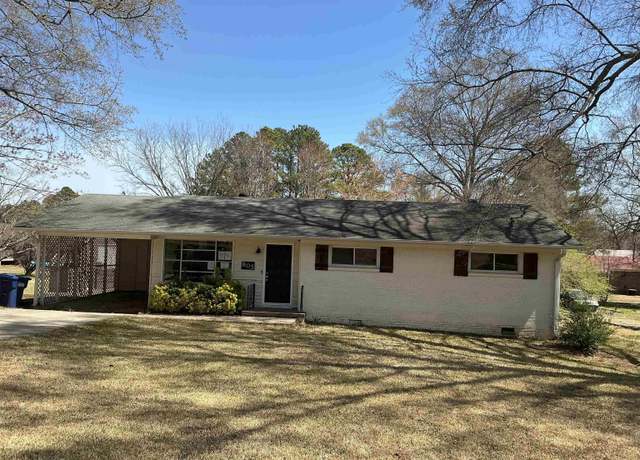 Property at 805 E 4th Ave E, Oneonta, AL 35121, 3 beds, 1.5 baths