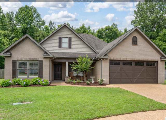 Property at 11510 Forest Glen Blvd, Northport, AL 35475, 4 beds, 3 baths