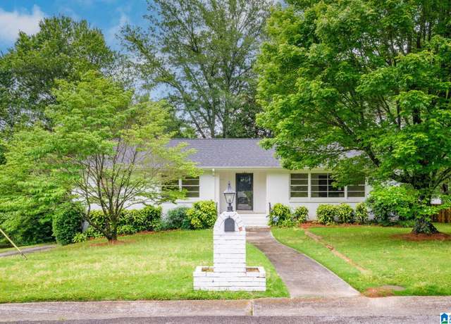 Property at 1101 Lido Dr, Hoover, AL 35226, 3 beds, 2 baths