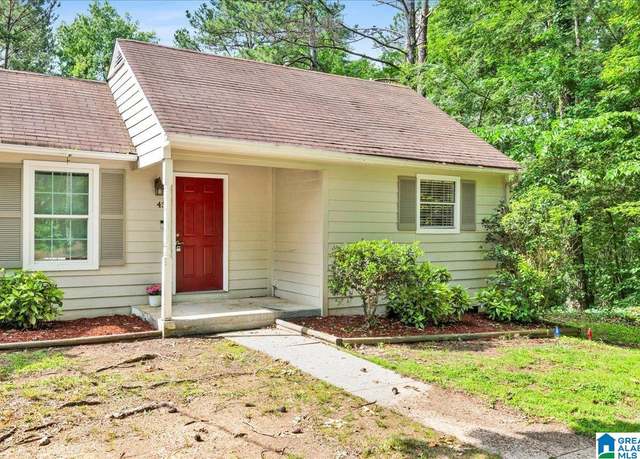 Property at 451 Valley Crest Dr, Birmingham, AL 35215, 3 beds, 2 baths