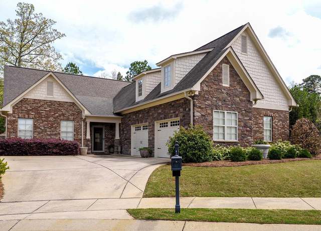 Property at 1124 Danberry Ln, Hoover, AL 35242, 3 beds, 3.5 baths