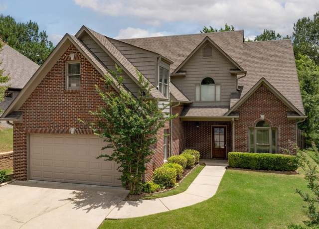 Property at 4945 Paradise Lake Cir, Hoover, AL 35244, 3 beds, 2.5 baths