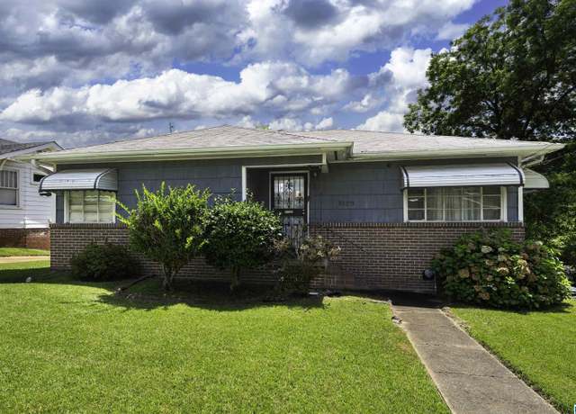 Property at 5129 Court M, Birmingham, AL 35208, 3 beds, 1 bath