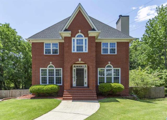 Property at 702 Jasmine Way, Hoover, AL 35226, 3 beds, 2.5 baths