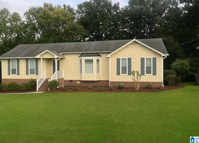 Property at 110 Georgia Manor Ln, Trussville, AL 35173, 4 beds, 3 baths