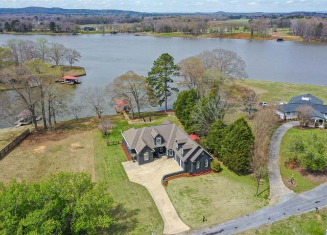 Property at 99 Hilton Dr, Sylacauga, AL 35151, 4 beds, 3 baths