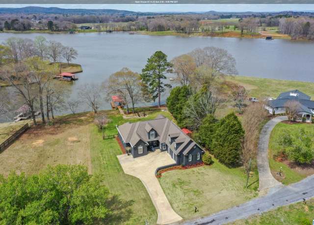 Property at 99 Hilton Dr, Sylacauga, AL 35151, 4 beds, 3 baths
