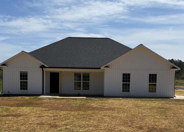 Property at 6954 Choccolocco Rd, Anniston, AL 36207, 3 beds, 2 baths