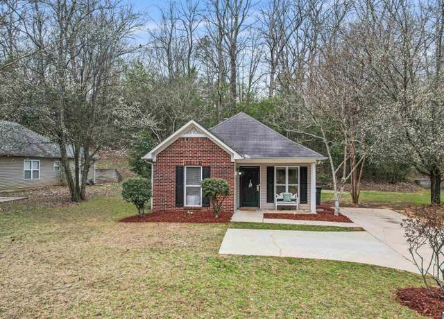 Property at 520 Valley Dr, Birmingham, AL 35206, 2 beds, 2 baths
