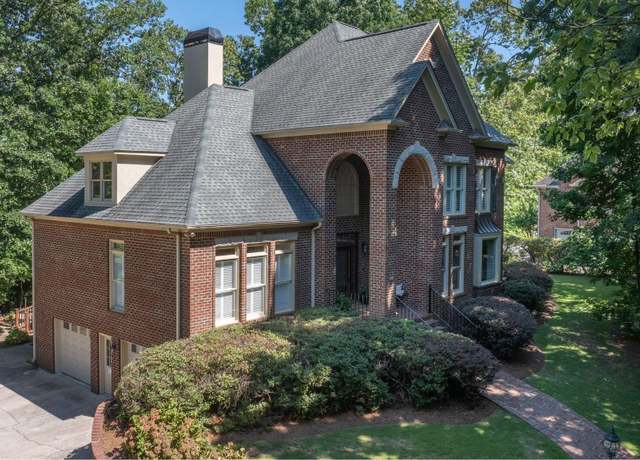 Property at 1025 Blue Heron Pt, Birmingham, AL 35242, 5 beds, 4.5 baths