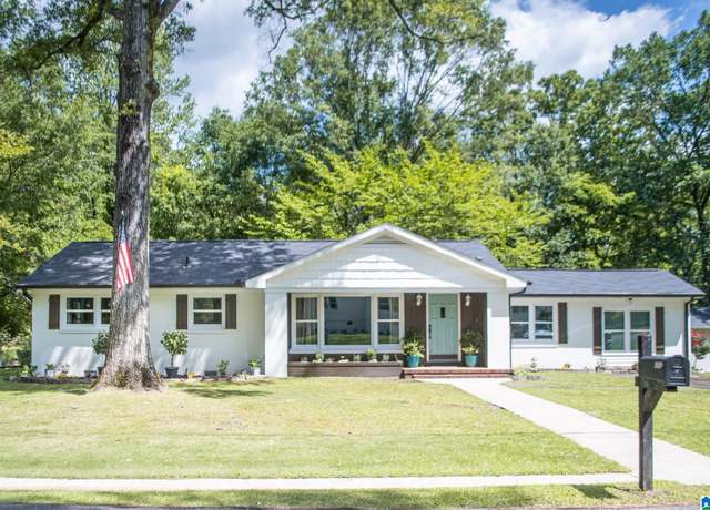 Property at 2623 11th Ave, Pell City, AL 35125, 3 beds, 2 baths