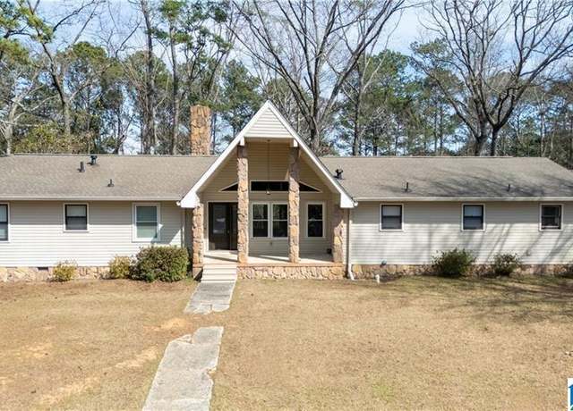 Property at 3304 Ontario Dr, Northport, AL 35473, 3 beds, 2.5 baths