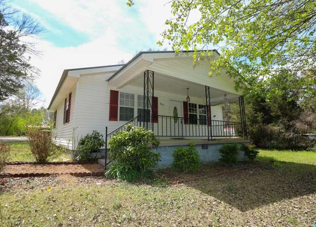 Property at 607 Broadway Ave, Talladega, AL 35160, 2 beds, 1 bath
