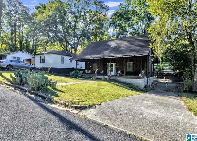 Property at 816 82nd St S, Birmingham, AL 35206, 2 beds, 2 baths