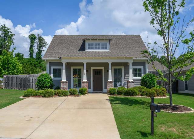 Property at 2833 Montevallo Park Rd, Irondale, AL 35210, 3 beds, 2 baths