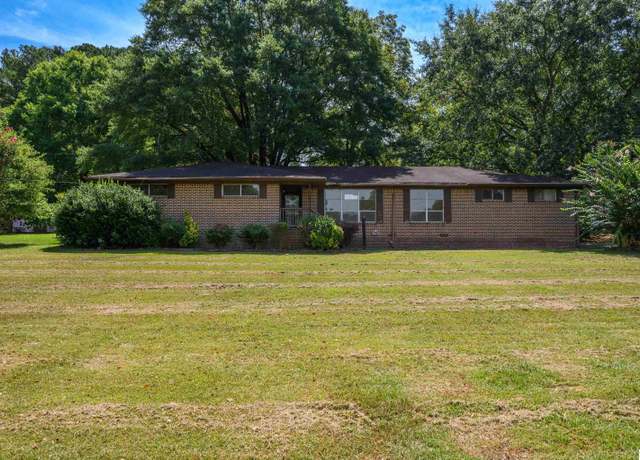 Property at 5049 Pleasant Hill Rd, Bessemer, AL 35022, 3 beds, 2 baths