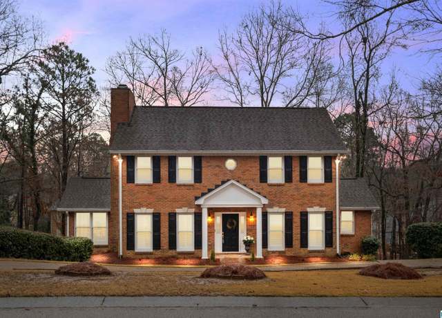 Property at 2856 Berkeley Dr, Birmingham, AL 35242, 4 beds, 3.5 baths