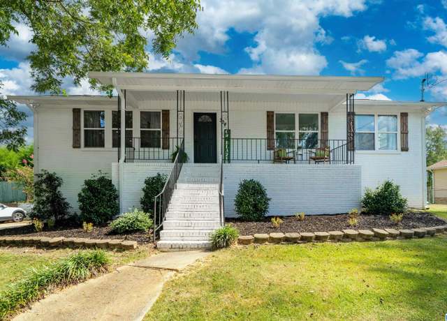 Property at 304 Mozelle Cir, Gardendale, AL 35071, 4 beds, 2 baths