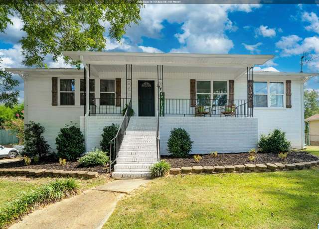Property at 304 Mozelle Cir, Gardendale, AL 35071, 4 beds, 2 baths