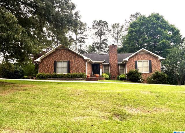 Property at 34 Arrowhead Trl, Anniston, AL 36206, 3 beds, 3.5 baths