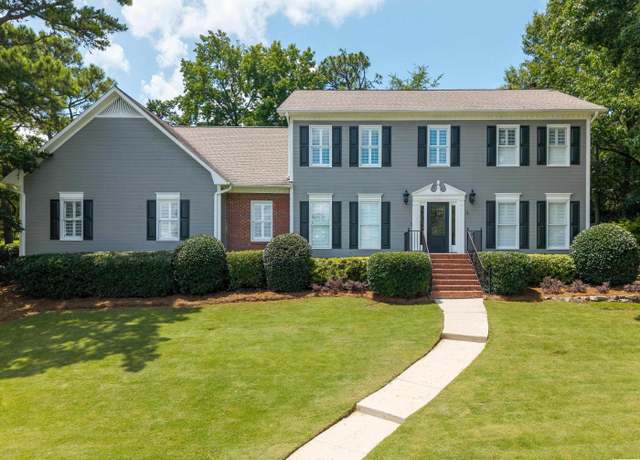 Property at 2216 Shelterwood Rd, Hoover, AL 35226, 4 beds, 2.5 baths