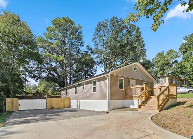 Property at 25 NW 19th Ave, Center Point, AL 35215, 3 beds, 2 baths
