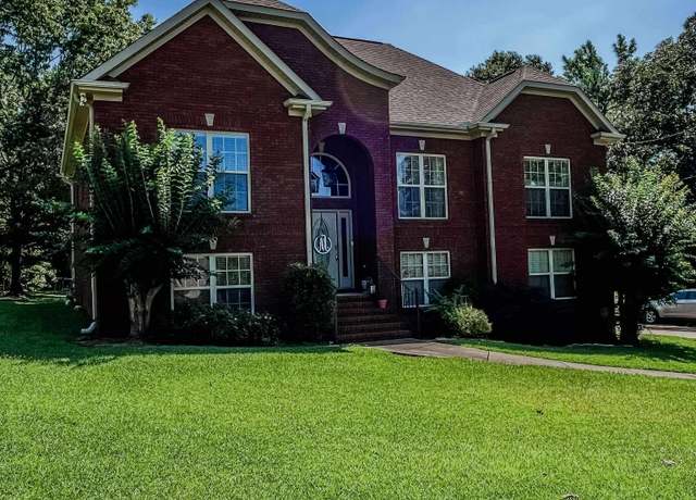 Property at 7304 Tanna Faye Cir, Bessemer, AL 35022, 4 beds, 3 baths