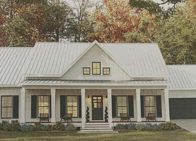 Property at 105 Barker St, Clanton, AL 35045, 3 beds, 2 baths