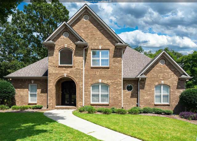 Property at 7419 Royal Ter, Trussville, AL 35173, 3 beds, 2.5 baths