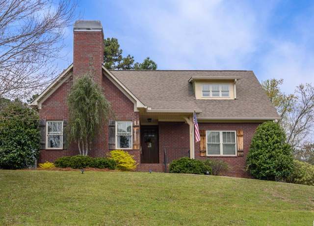 Property at 102 Covington Place Dr, Chelsea, AL 35043, 4 beds, 2.5 baths