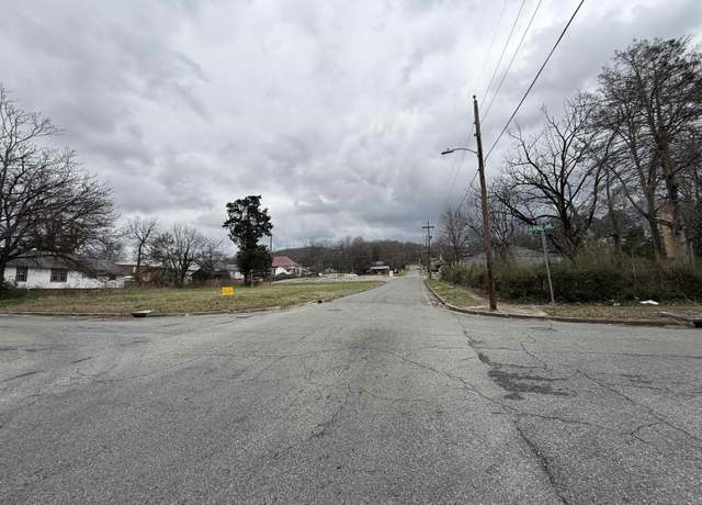Property at 19 W 24th St Unit 11-12, Anniston, AL 36201