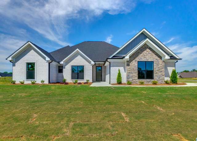 Property at 80 Crest Loop Rd, Clanton, AL 35045, 4 beds, 2 baths