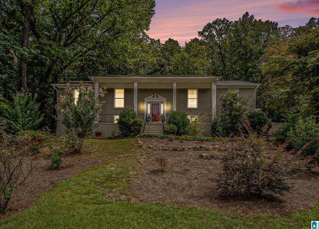 Property at 1393 Belmont Ln, Helena, AL 35080, 5 beds, 3 baths